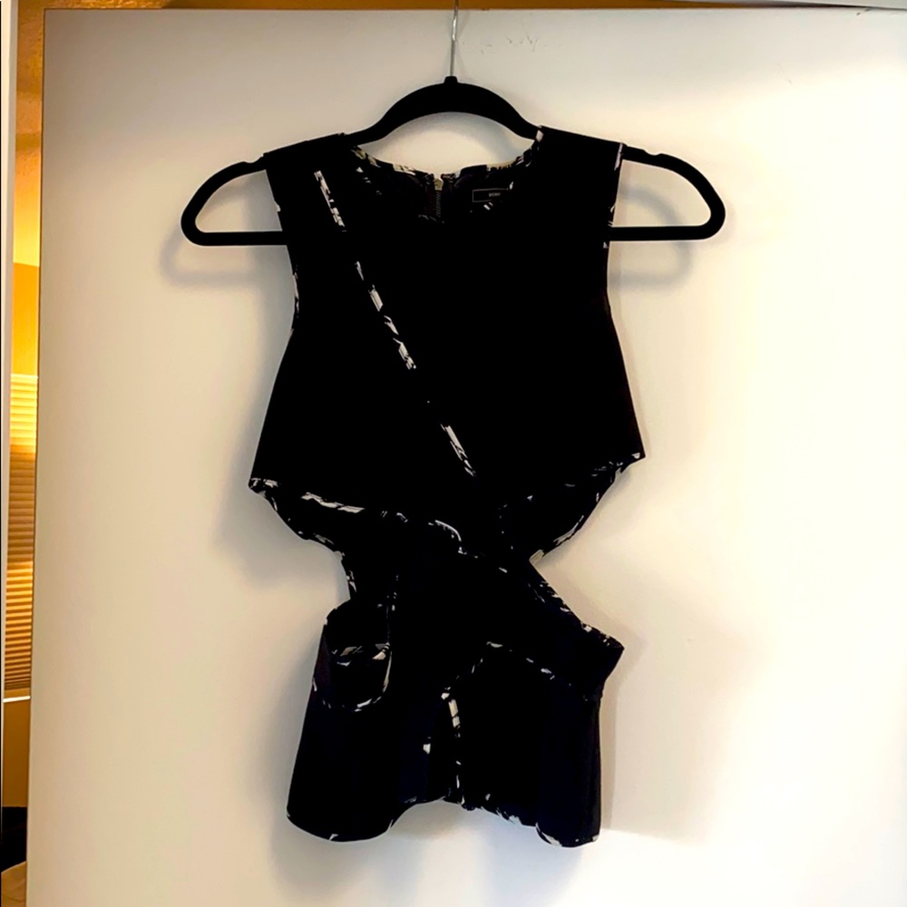 BCBG cutout top